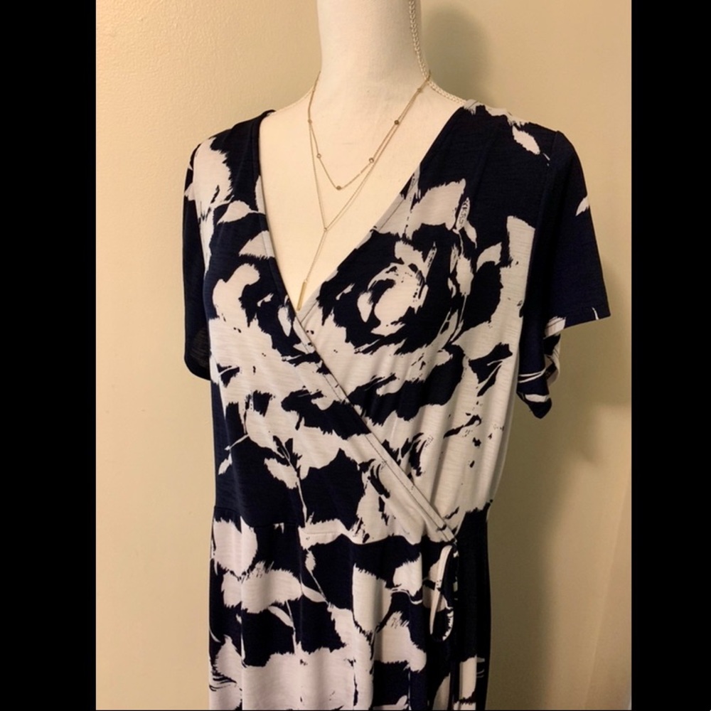 Vintage Floral Print Maxi Dress | 1X